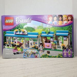 RARE Heartlake Vet (3188) LEGO FRIENDS Sophie & Mia New Complete 2011